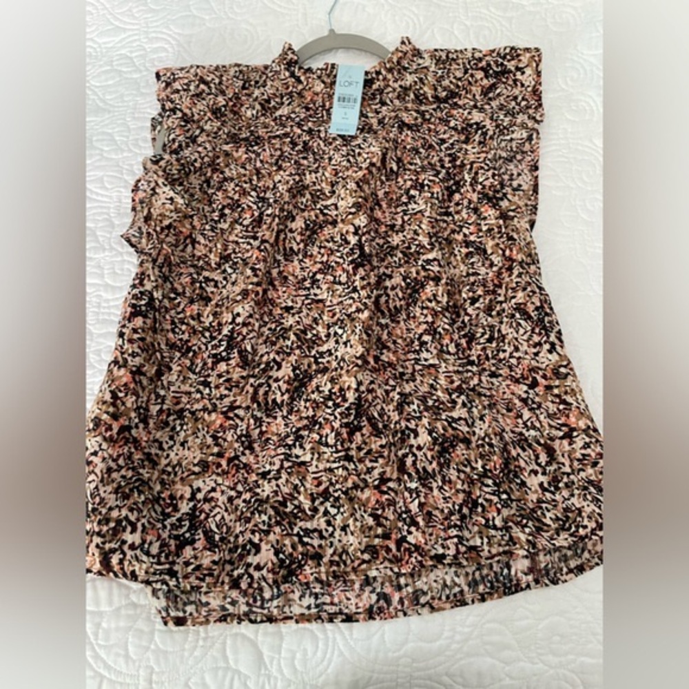 NWT LOFT Pintucked Ruffle Shell Sz Small - Picture 9 of 13